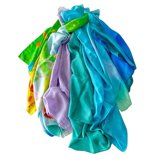 Sarah’s Silks 100% Silk Set of 7 Playsilk Scarves For Kids and Toddlers - Picture 5 of 13